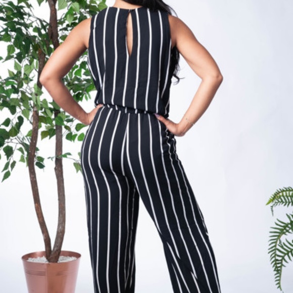 JUMPSUIT - Picture 2 of 4